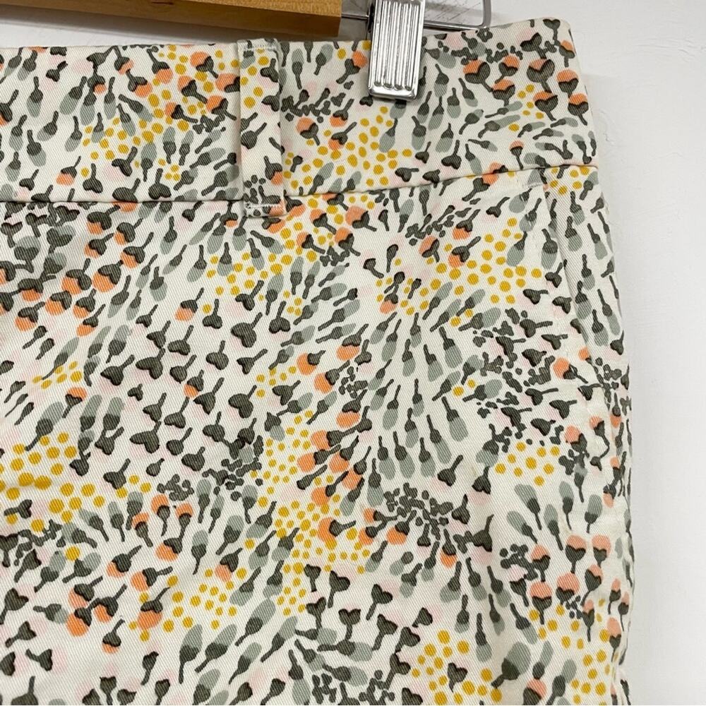 Loft White Orange & Yellow Floral Womens Chino Dressy Shorts Womens 8 Beachy - Picture 5 of 8
